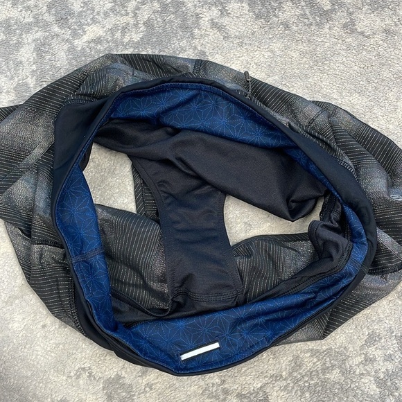 Lululemon Run Speed Short 2 way Stretch Sparkle Swift Black Gunmetal Metallic 8 - Picture 11 of 11